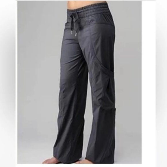 lululemon athletica Pants - Lululemon Seek The Peak Pant Coal size 6